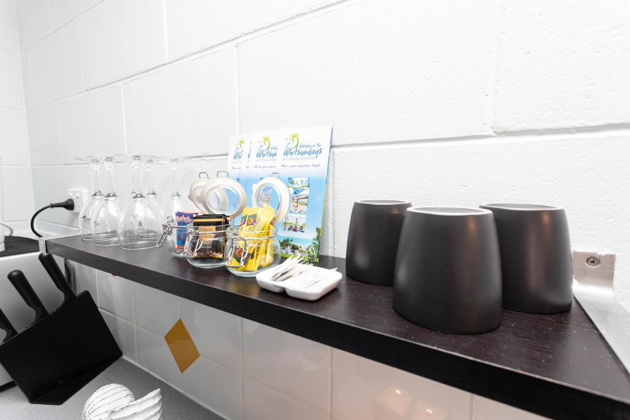 Airlie Sun & Sand Accommodation Studio #1 エアリービーチ エクステリア 写真